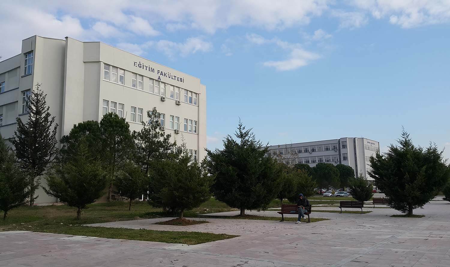 uludag universitesi egitim fakultesi ne nerede