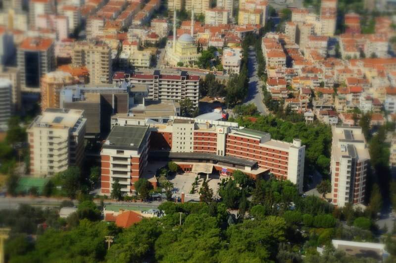 İzmir Ekonomi Üniversitesi Hukuk Fakültesi Ne Nerede