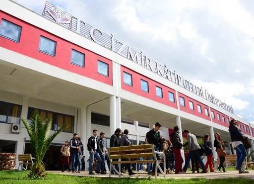 İzmir Kâtip Çelebi Üniversitesi Sosyal Hizmet Bölümü Ne Nerede